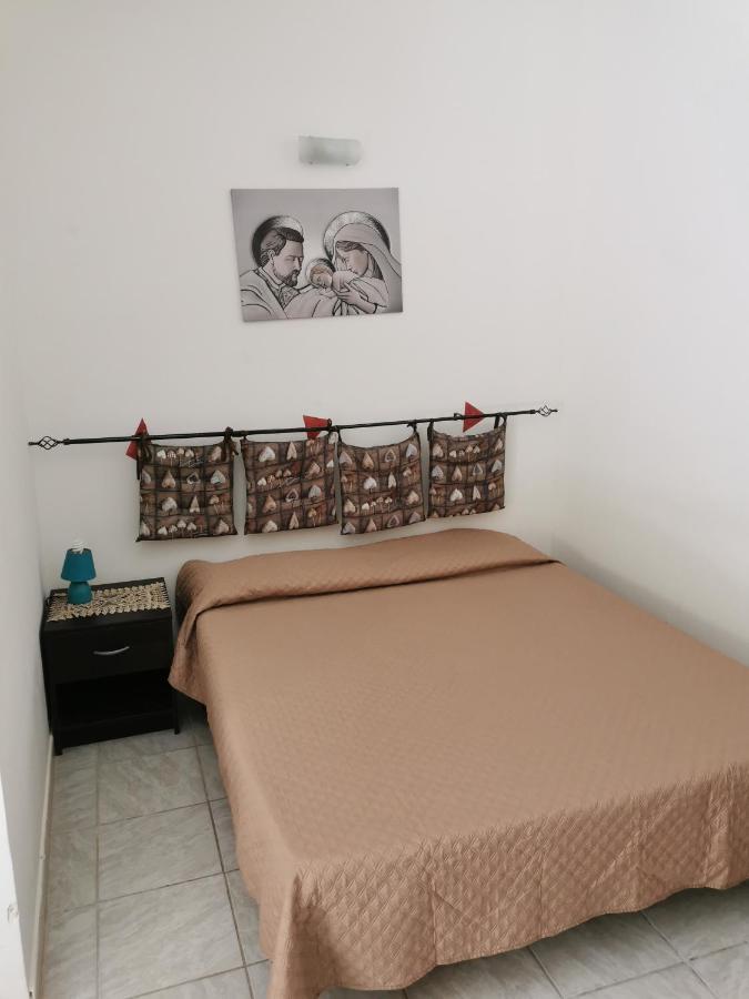 Stefano E Federica Leilighet Syracuse Rom bilde